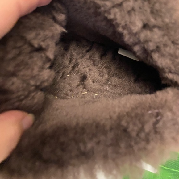 LL Bean Leather Sherpa Lined Slippers - Picture 9 of 9